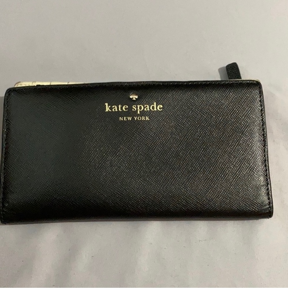 Black Kate Spade wallet